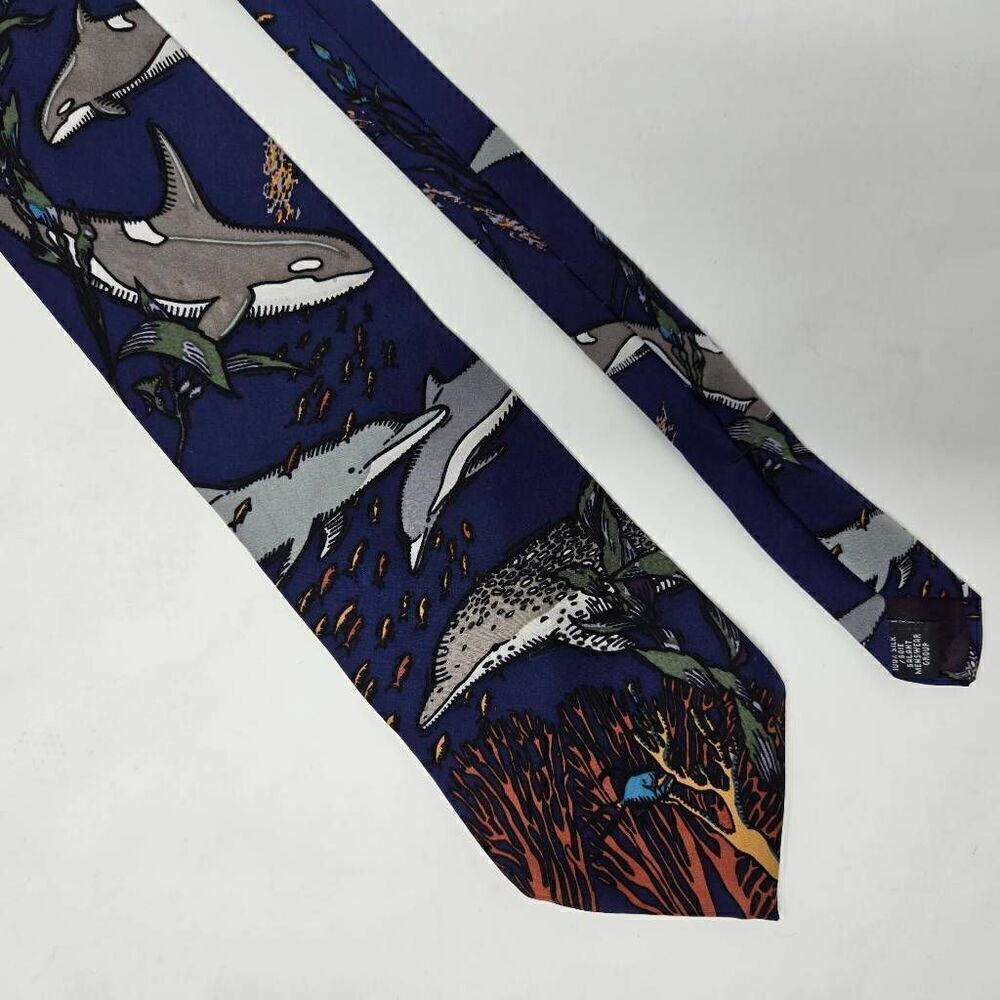 WWF WORLD WIDLIFE FUND KILLER WHALE ORCA DOLPHIN BLUE SILK TIE 3.75" X 57" 1993
